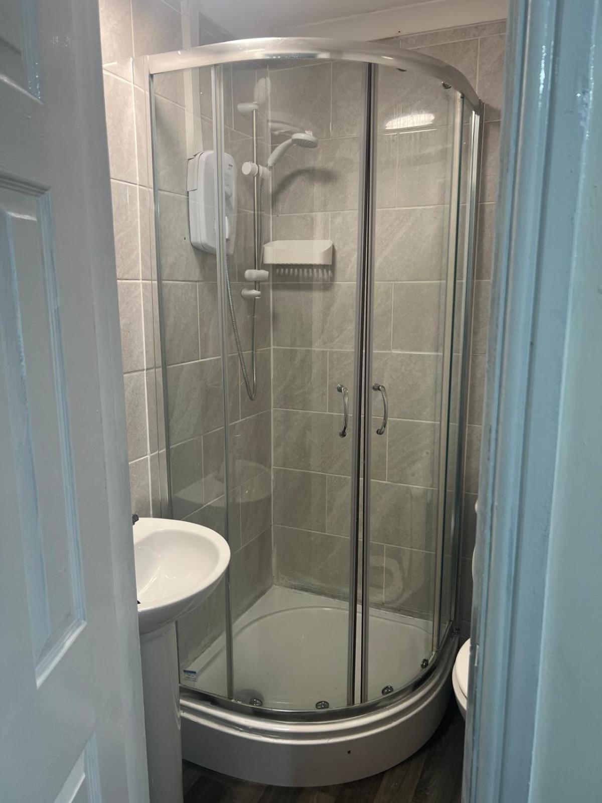 Studio Flat 7 With Private Shower & Wc Nottingham Exterior photo